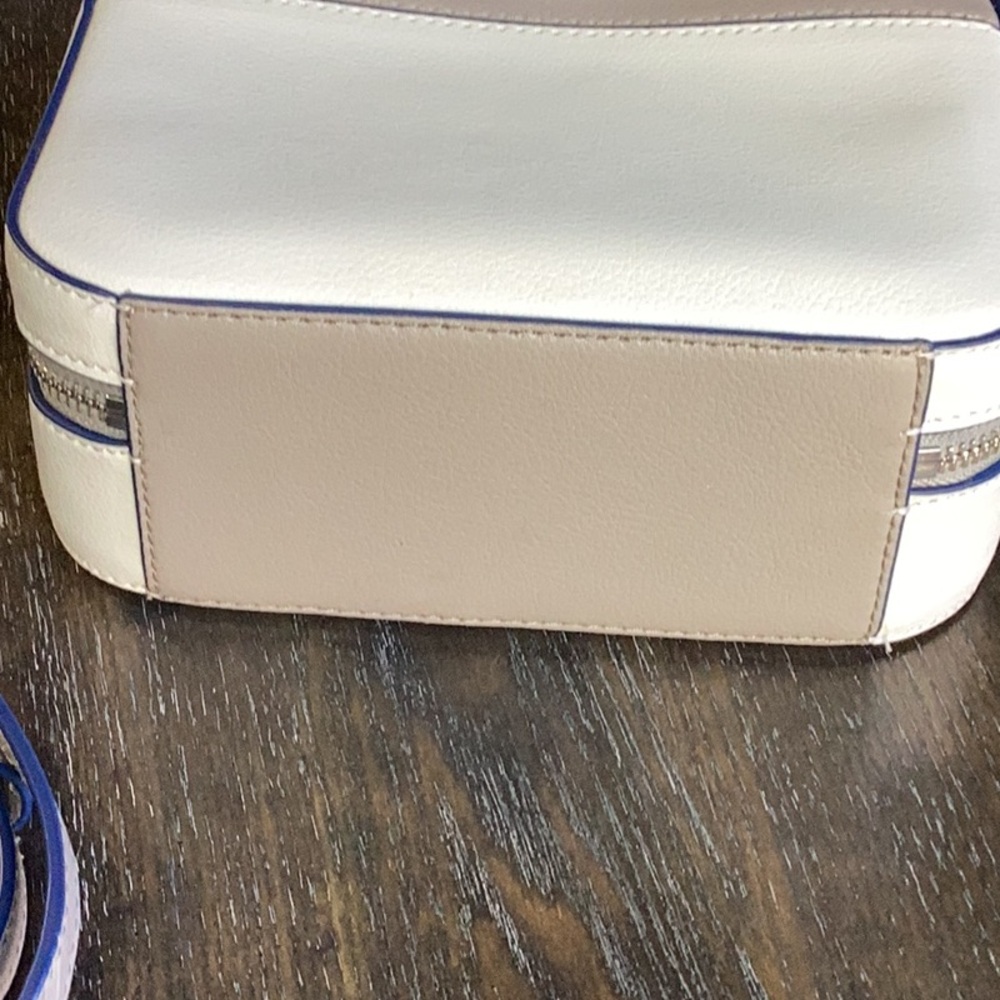 Kate Spade White and Gray Women's Crrossbody Bag - Picture 7 of 9